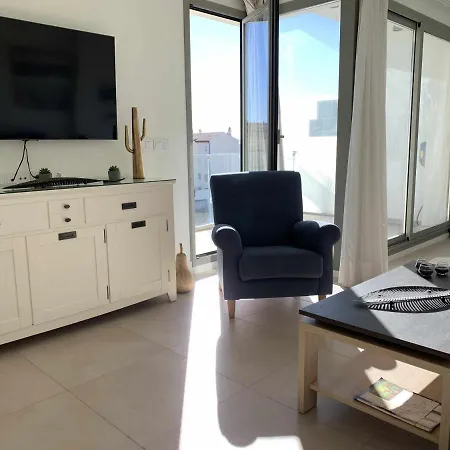 Elegant Penthouse With Sea Views In Torrox
