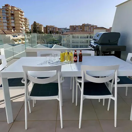 Elegant Penthouse With Sea Views In *