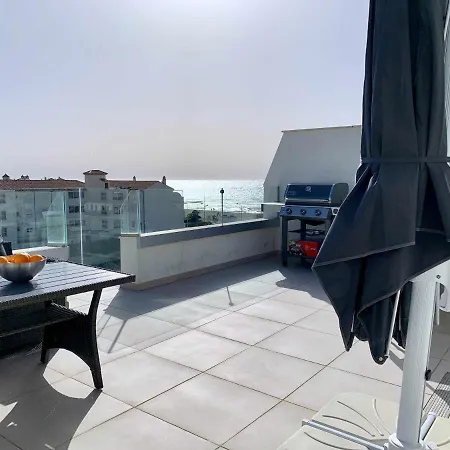 Elegant Penthouse With Sea Views In Apartment Torrox